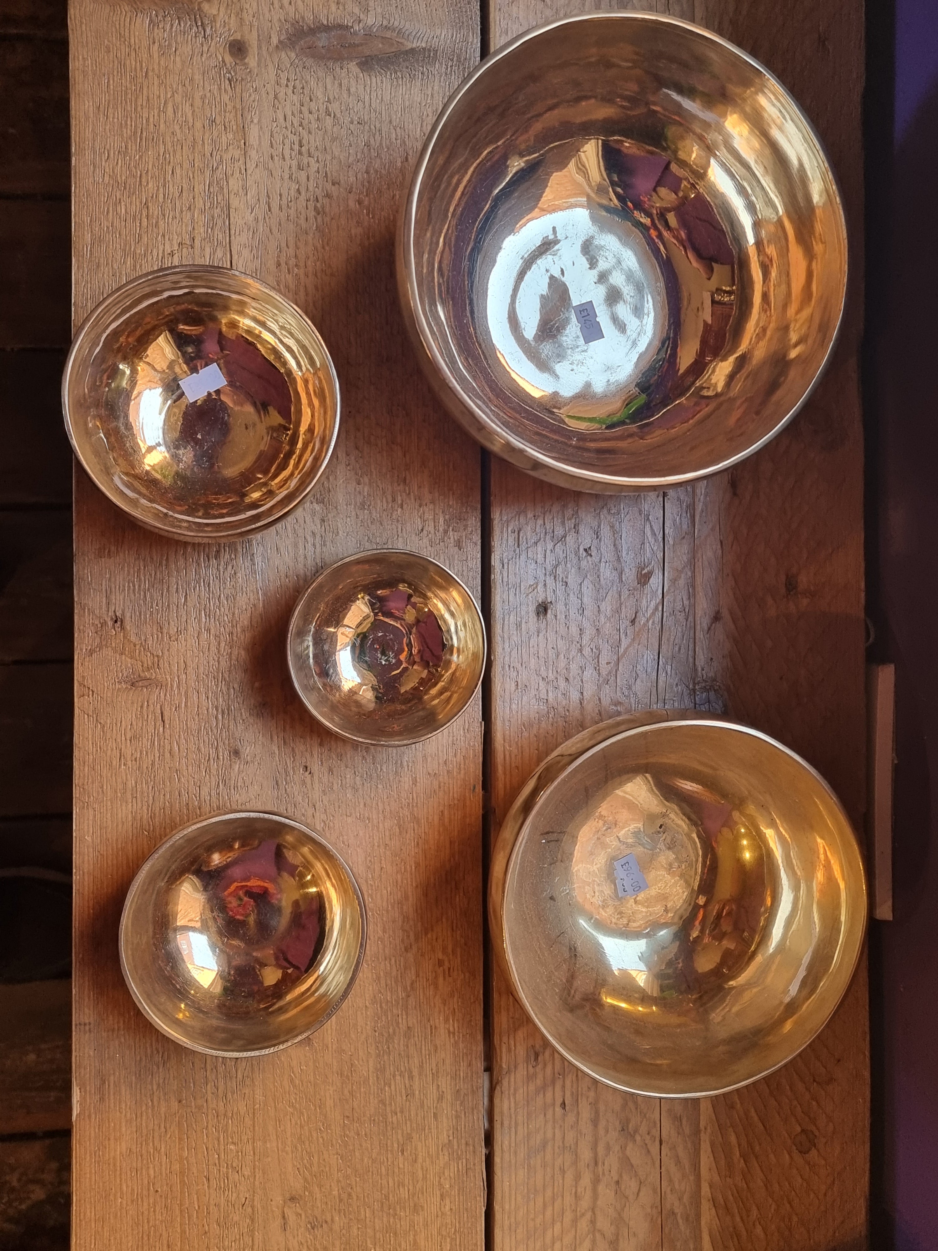 Tibetan Hand Beaten Singing Bowl (Gold)
