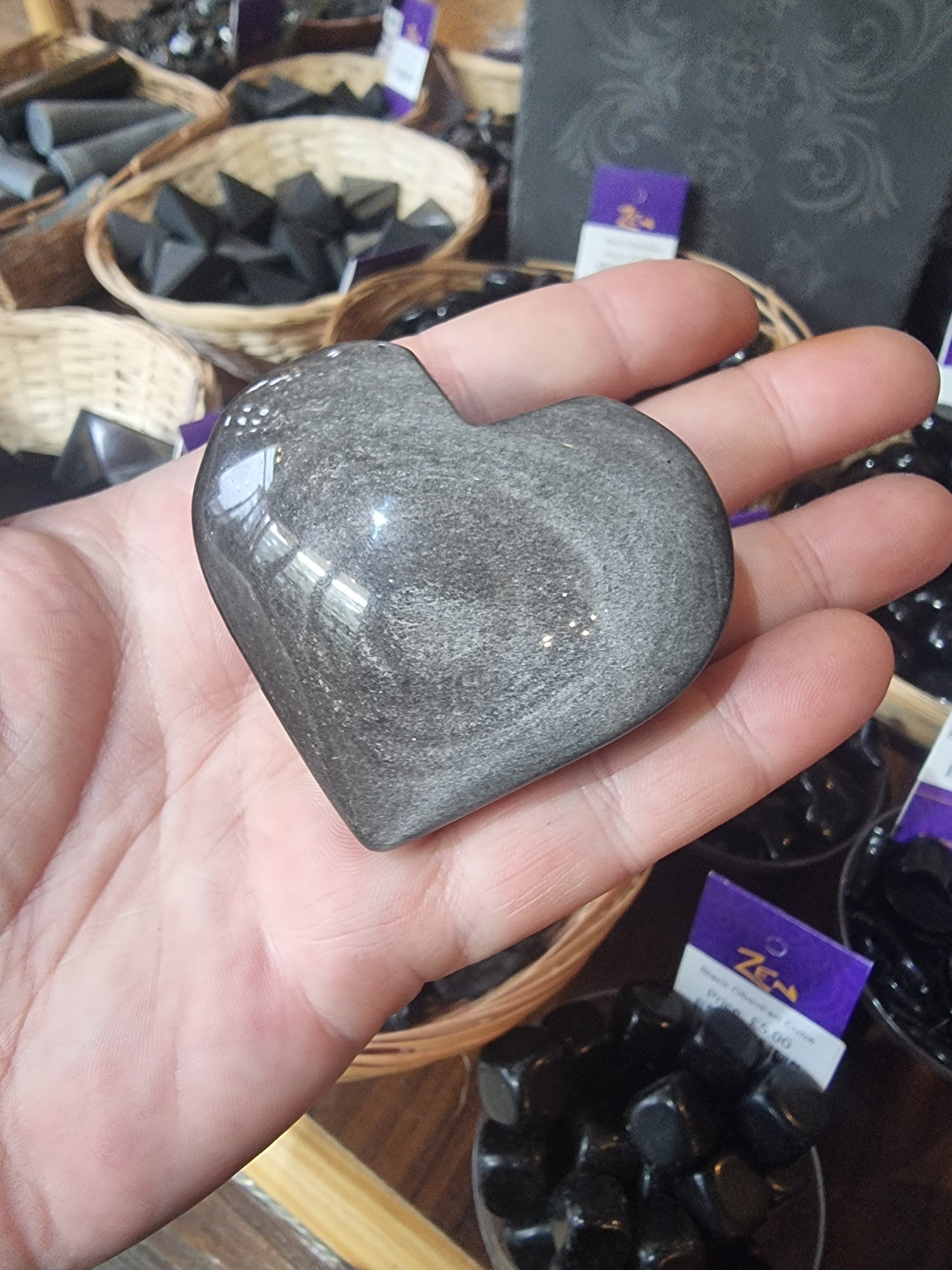 Sheen Obsidian Heart
