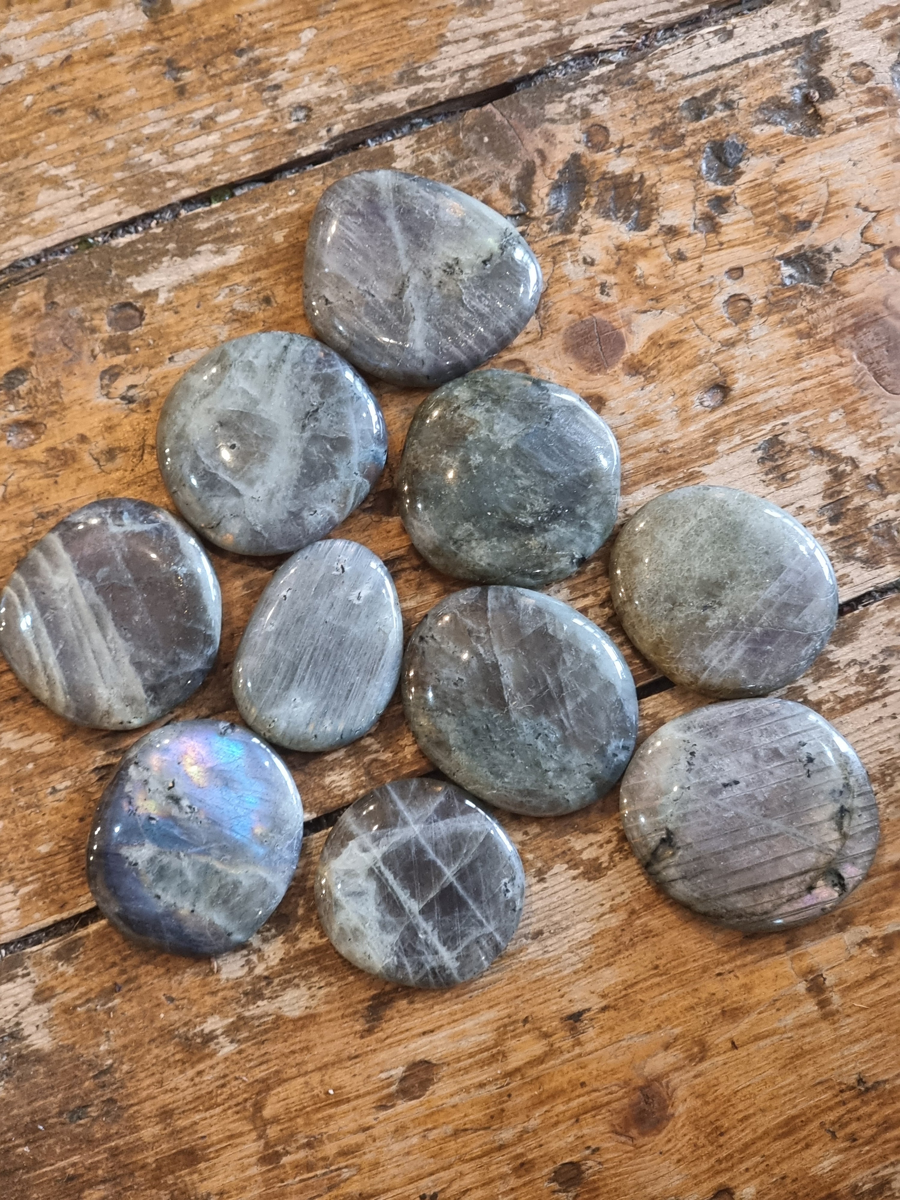 Labradorite Palmstone