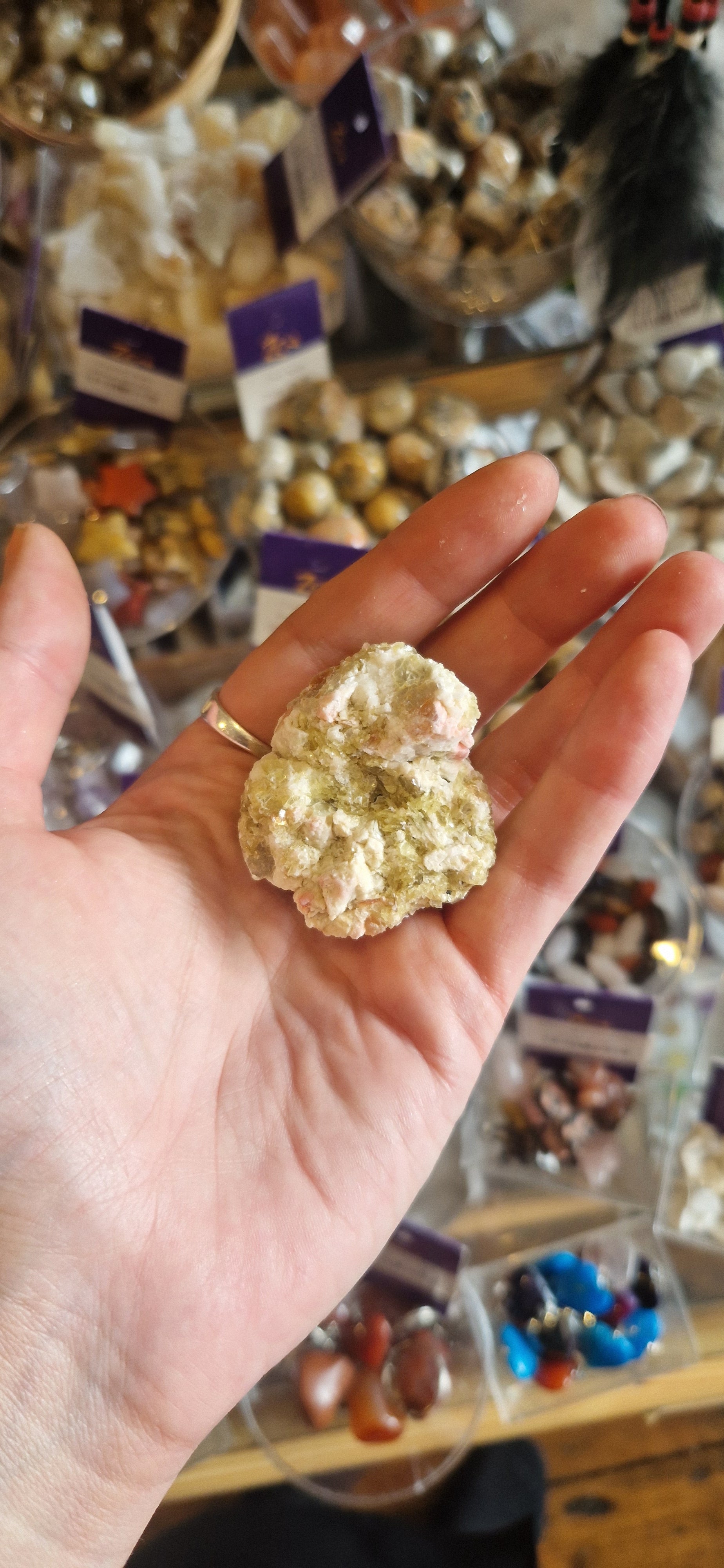 Yellow Muscovite (spec 2)