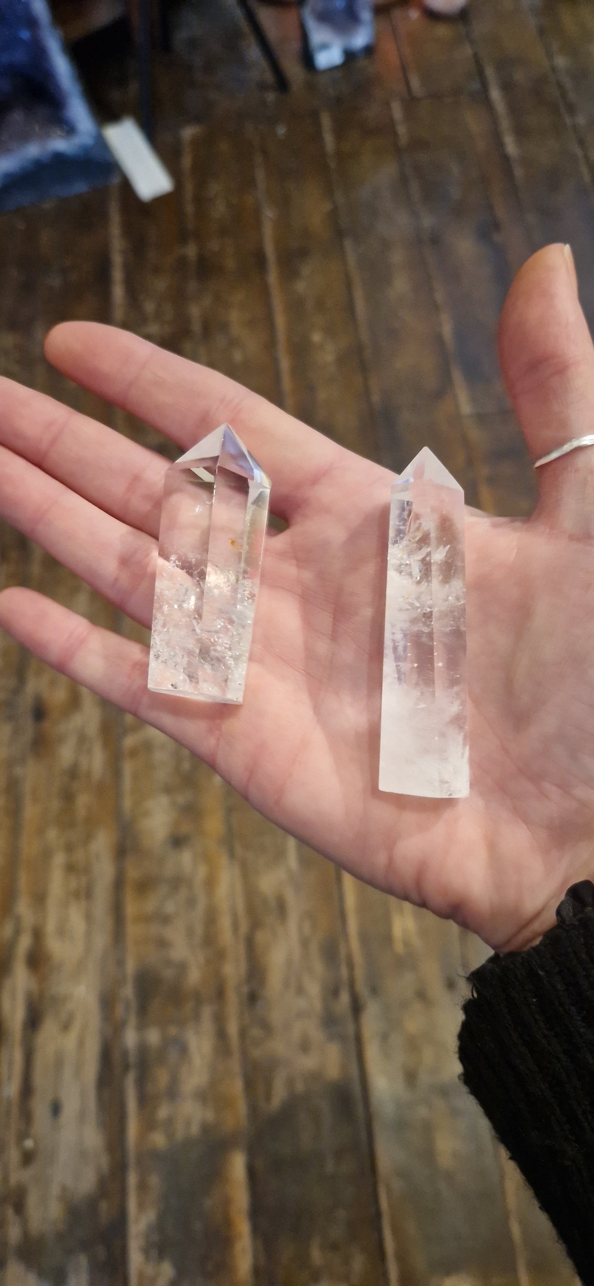 Clear Quartzs Tower - 6-7cm