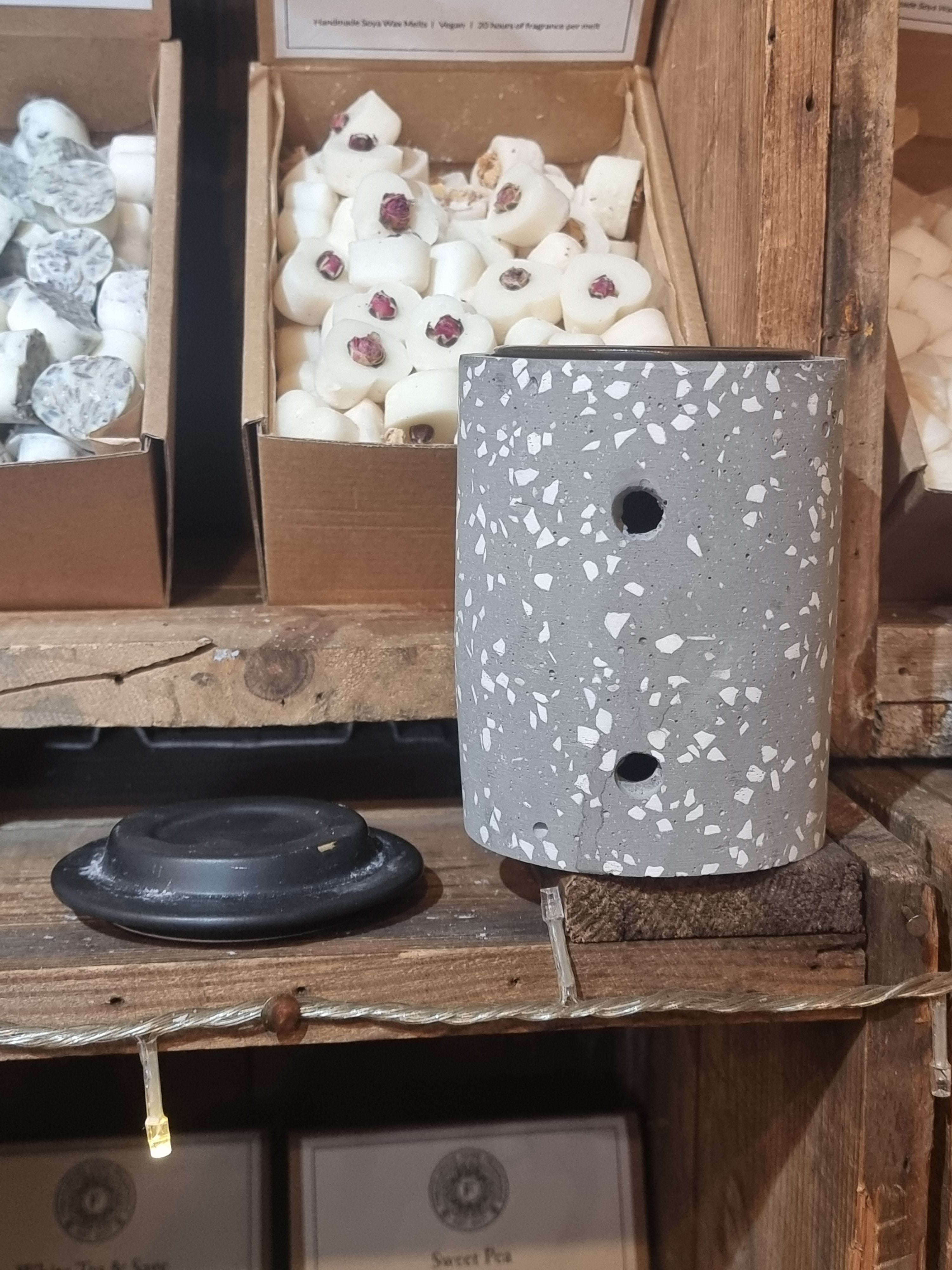 Grey with White Dots Oil Burner