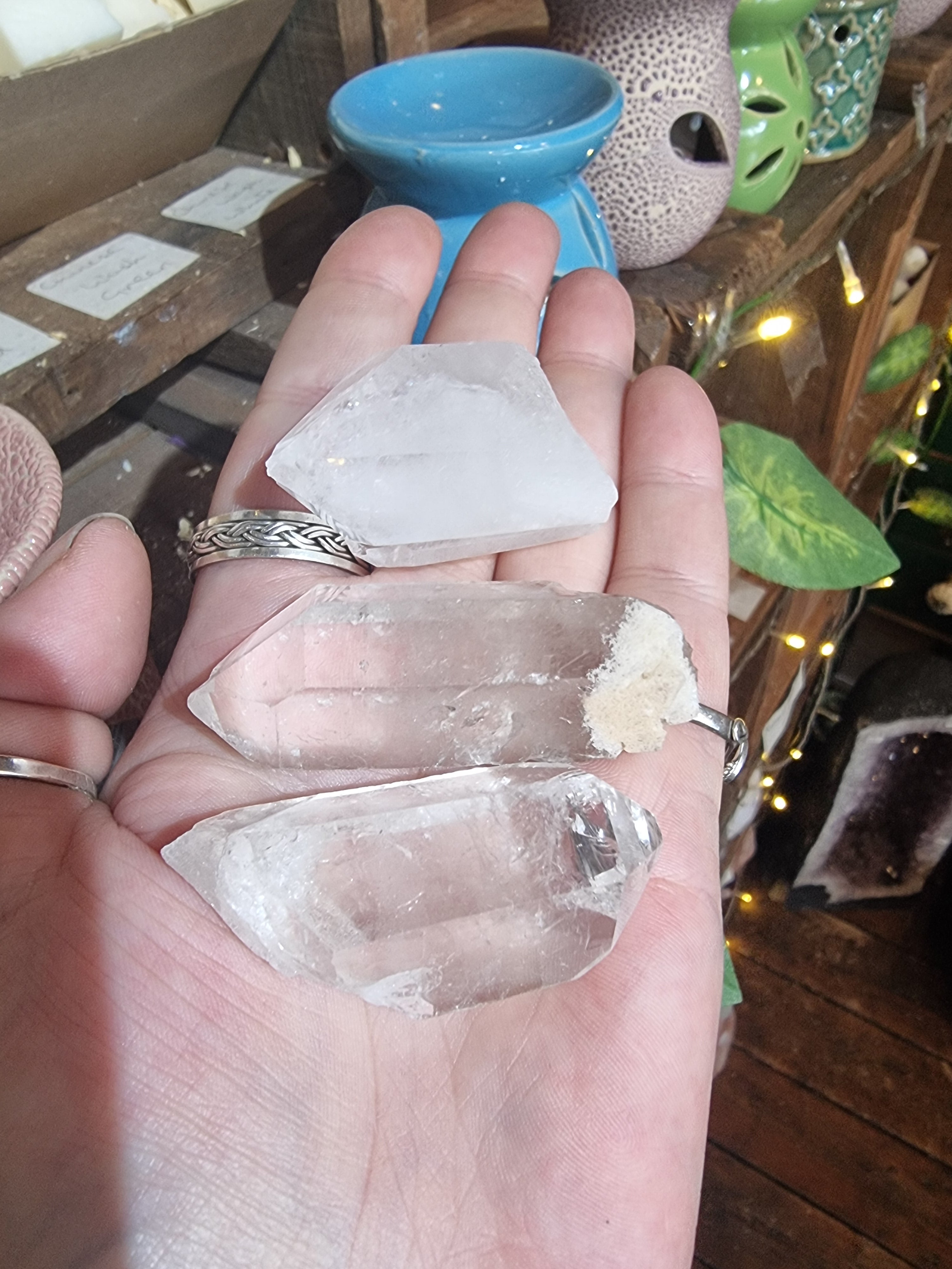 Clear Quartz Points (Medium)