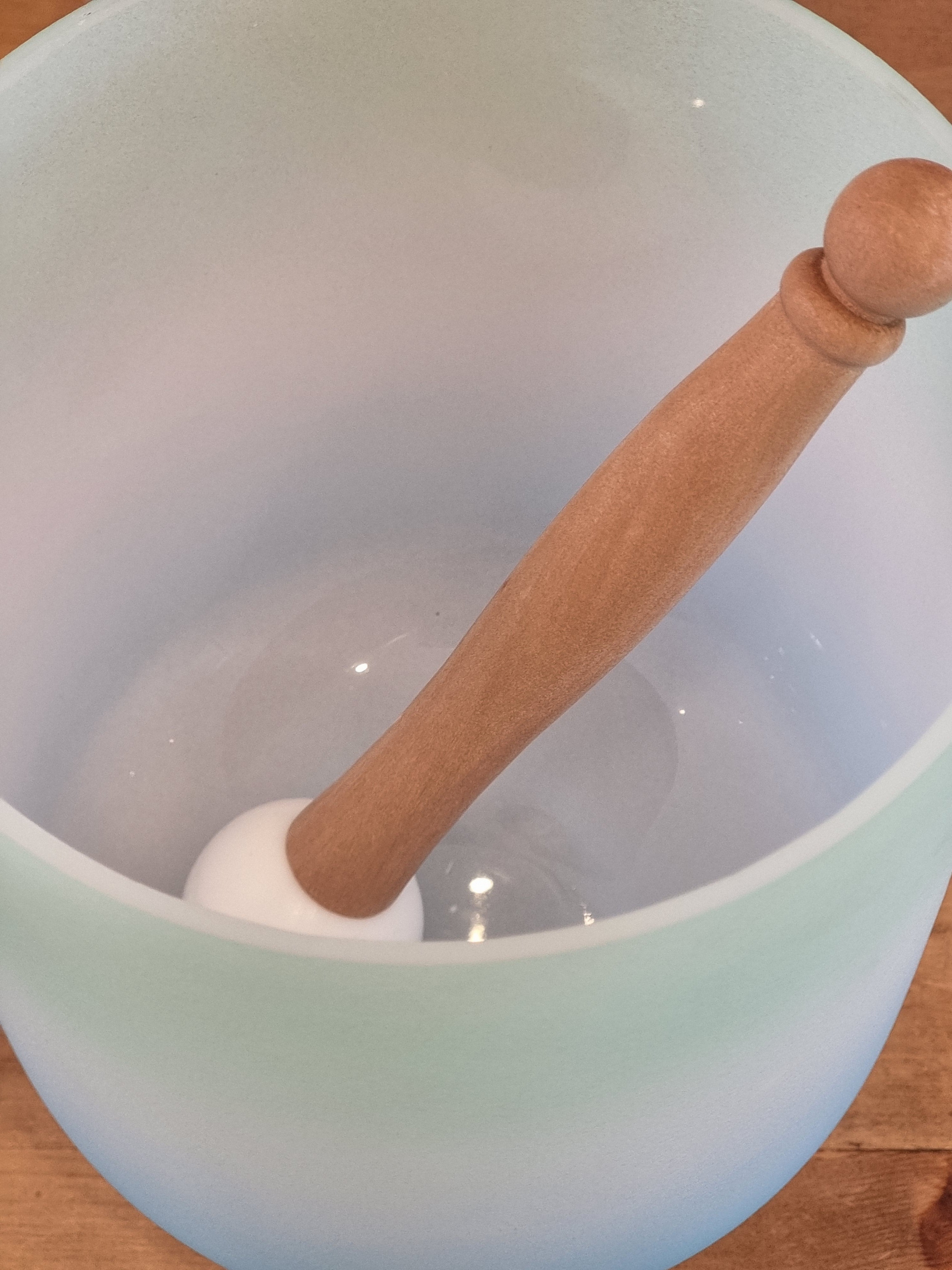 Crystal Singing Bowl (Blue)