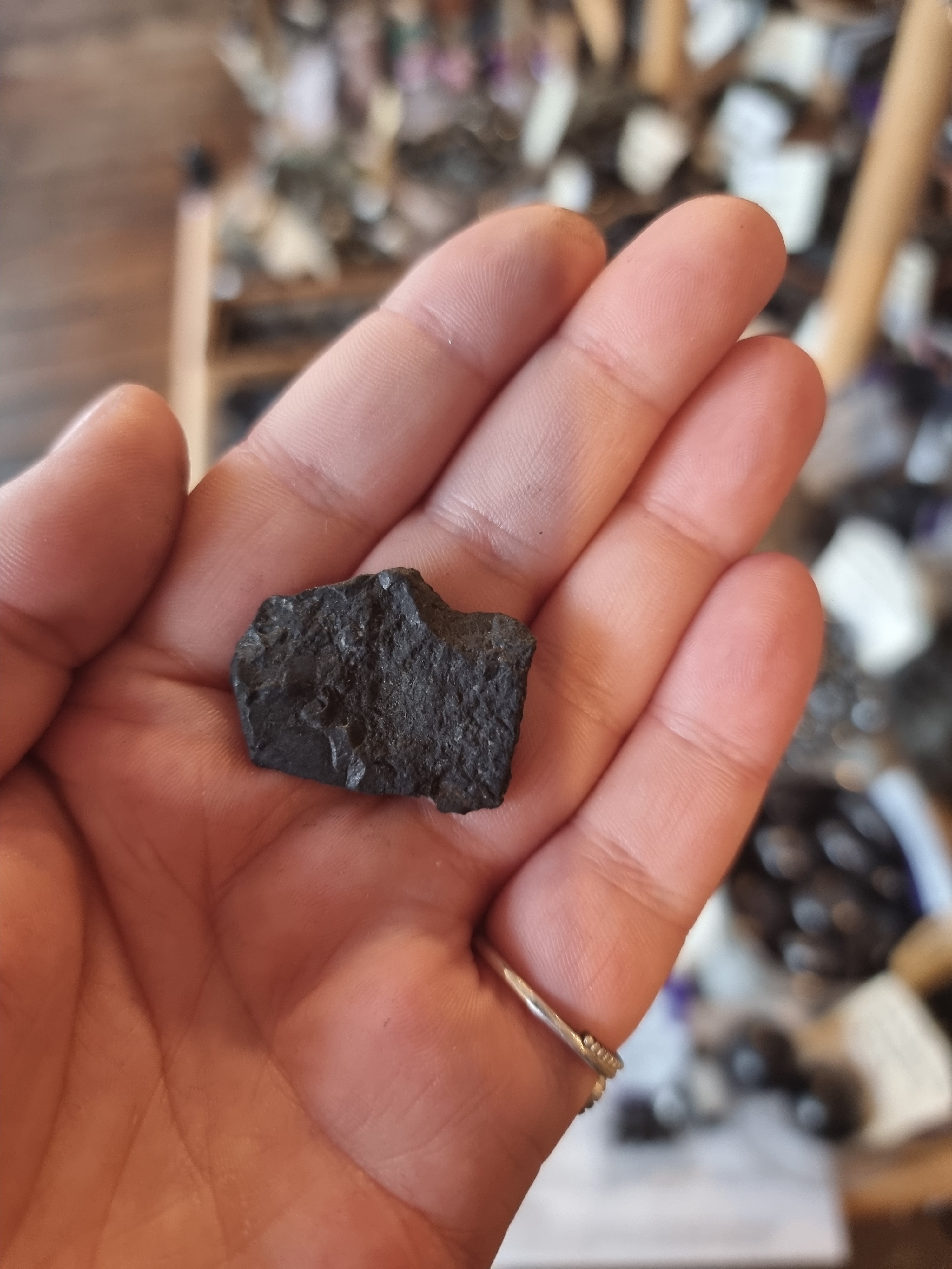 Shungite (Raw)