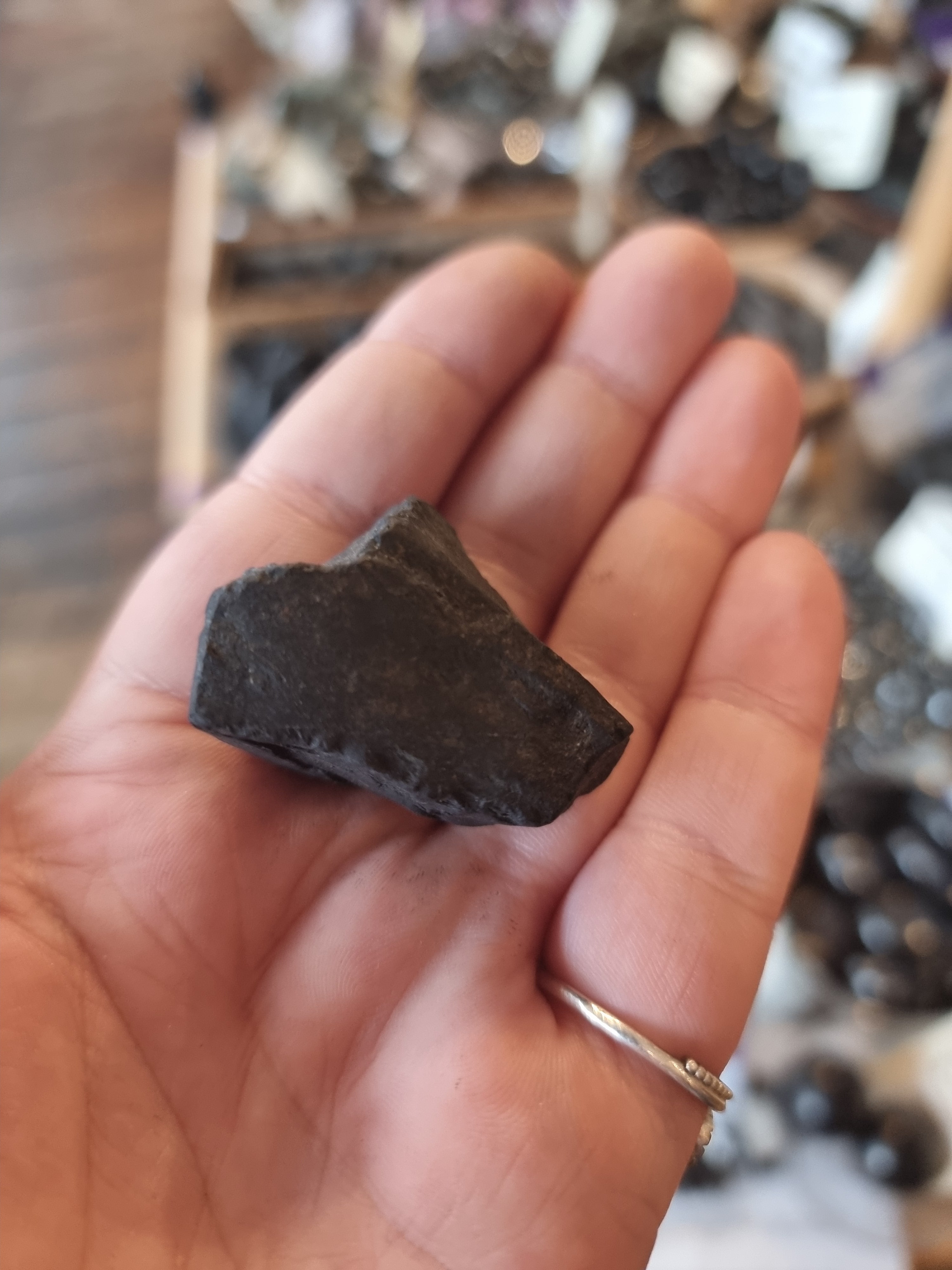 Shungite (Raw)