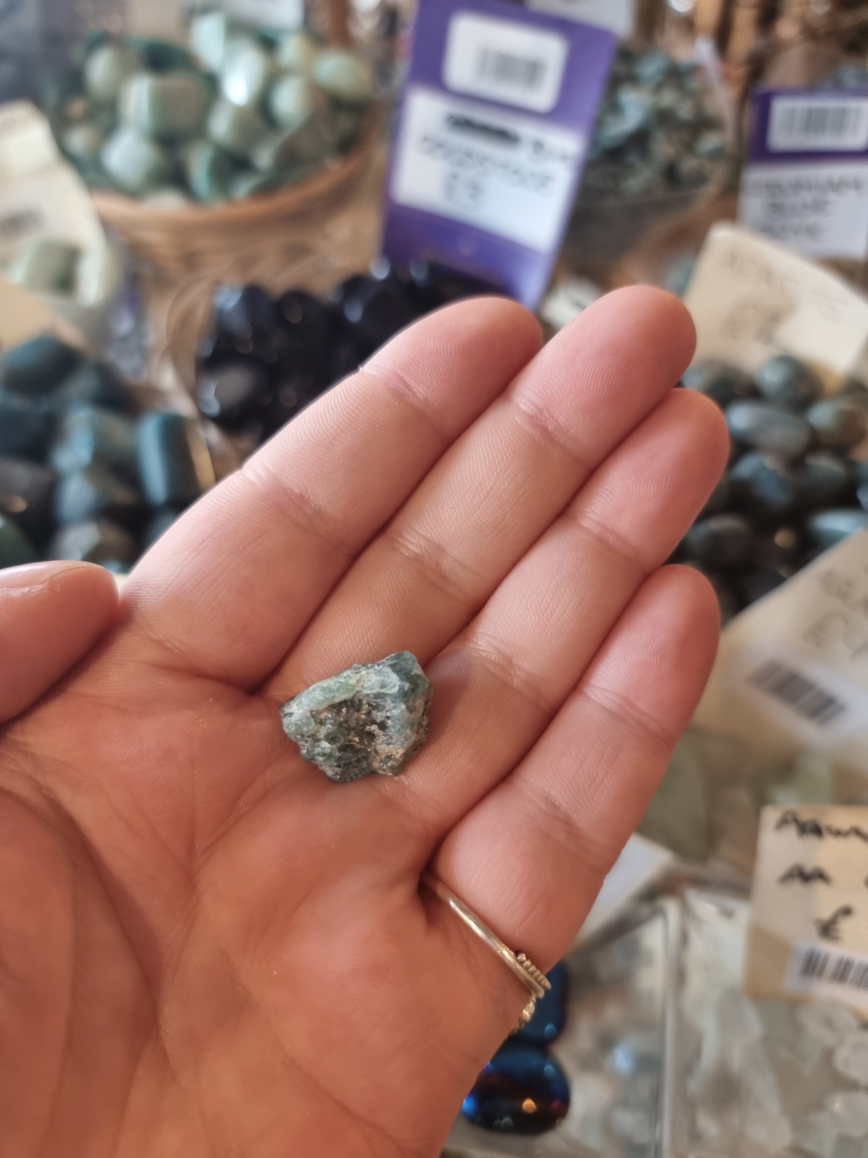 Mini Apatite (Raw)