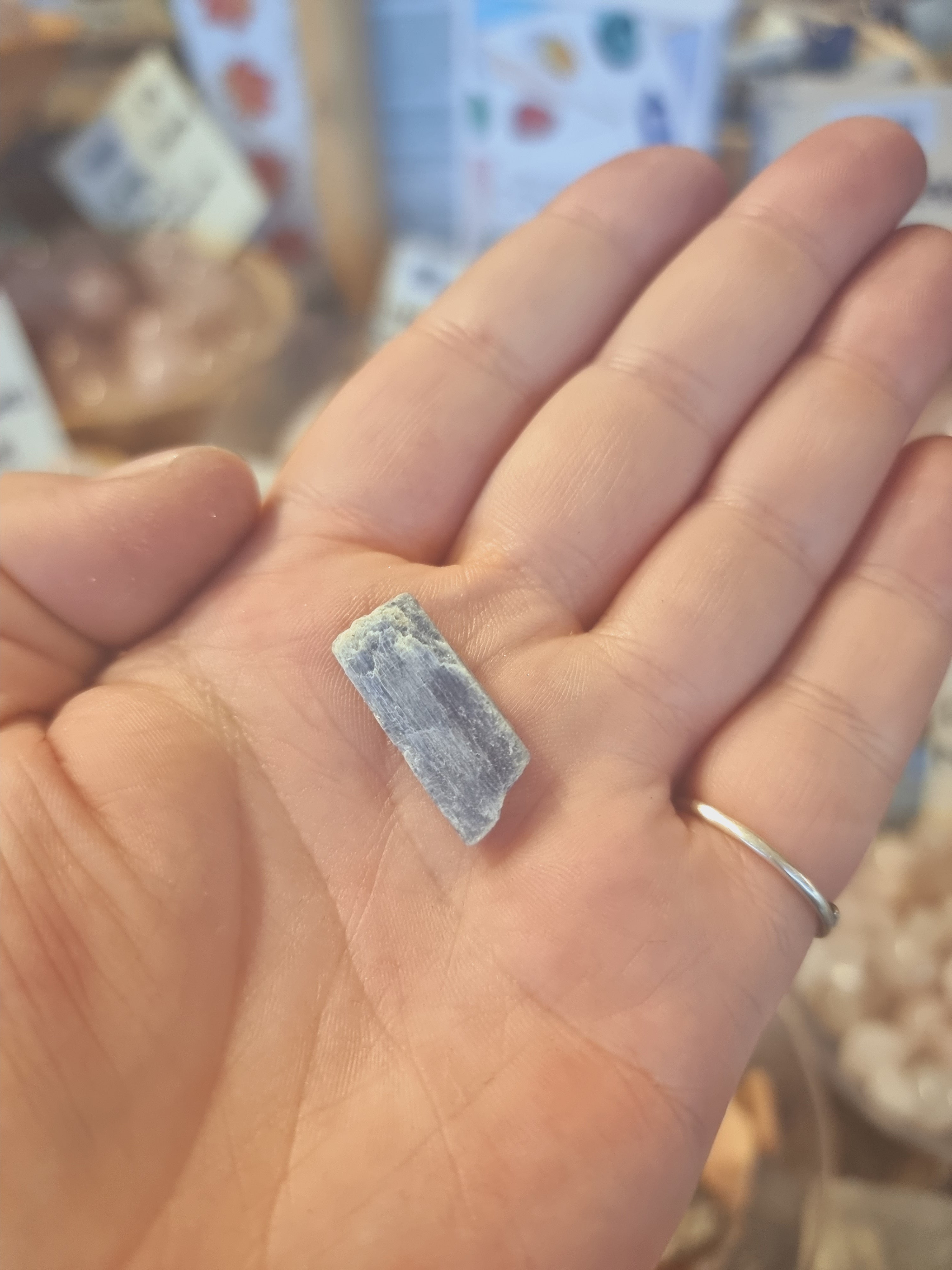 Blue Kyanite (Raw)