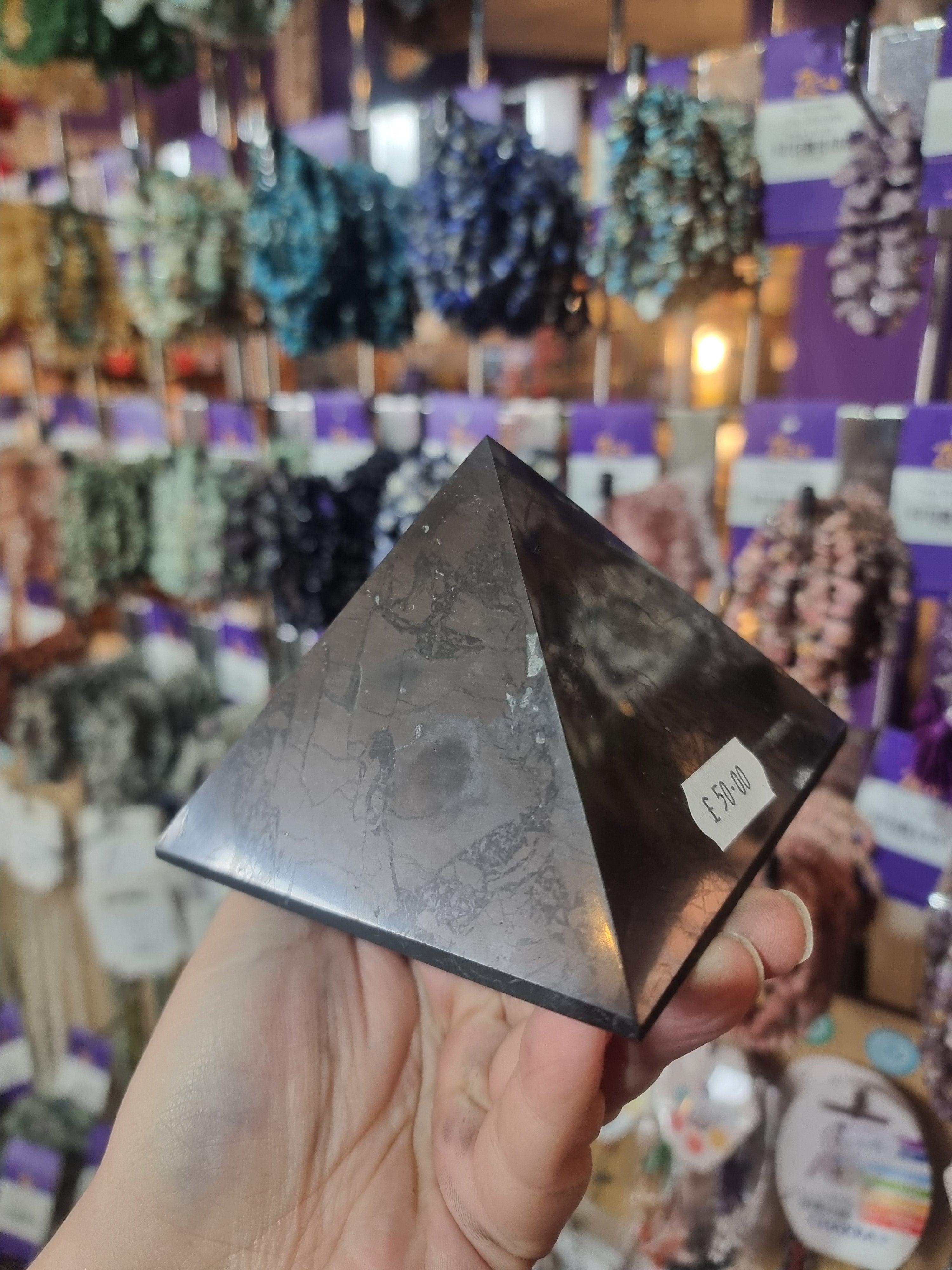 Shungite Pyramid (10cm)