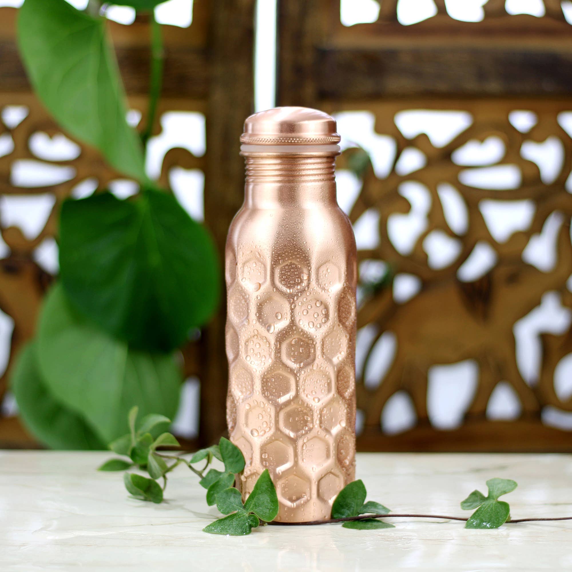 Diamond Hammered Copper Bottle (700ml)