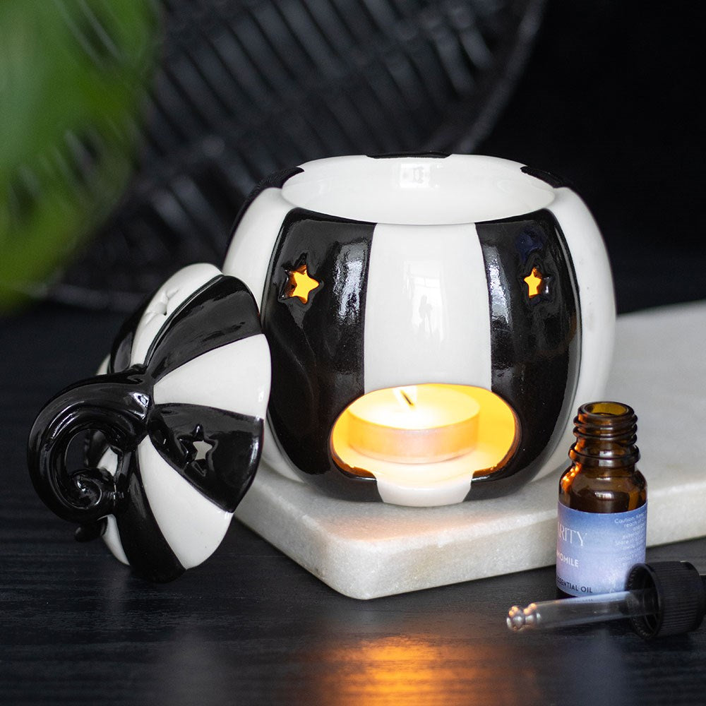 Black & White Pumpkin Oil Burner