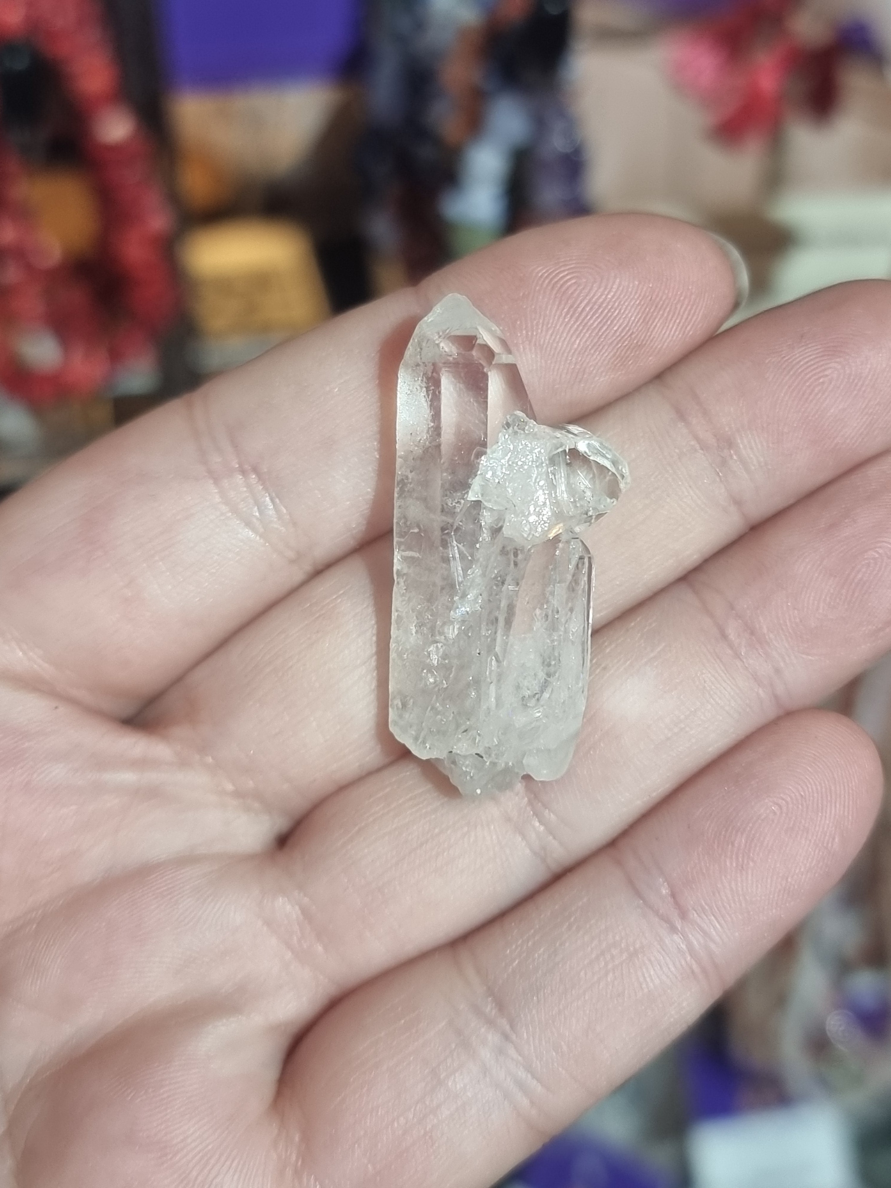 Quartz with Bridge & Window Point