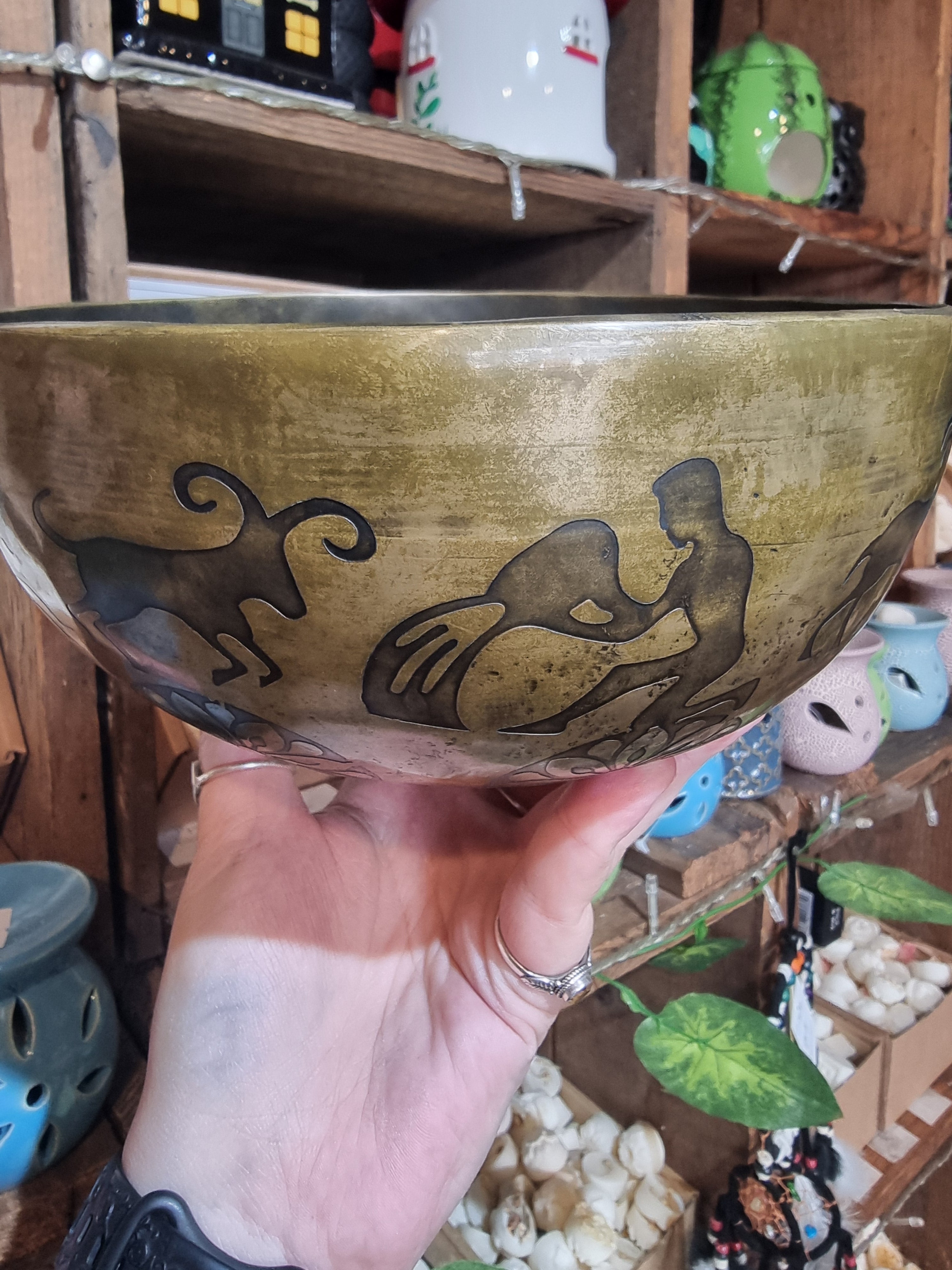 Engraved Zodiac Singing Bowl (19cm)