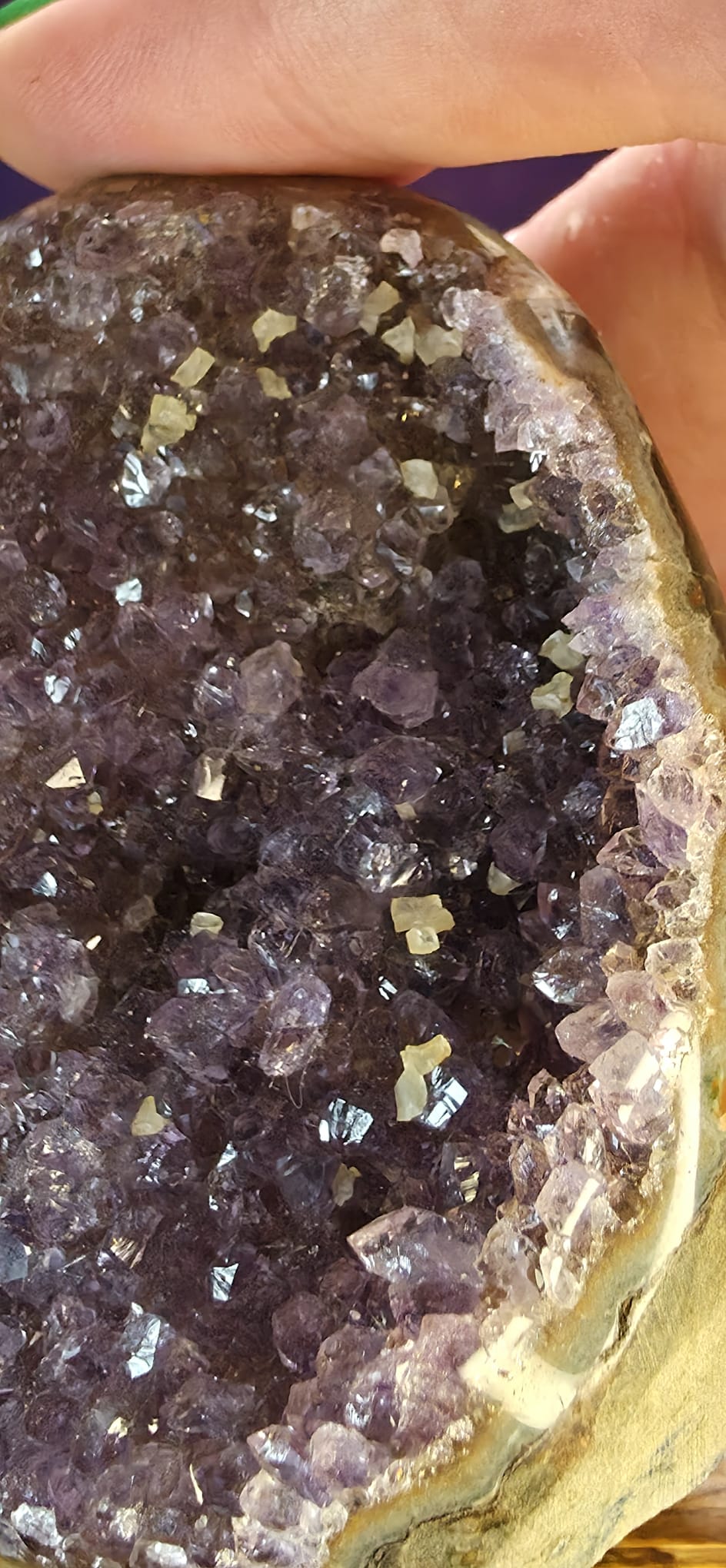 Amethyst Geode With Calcite Inclusion (268g)