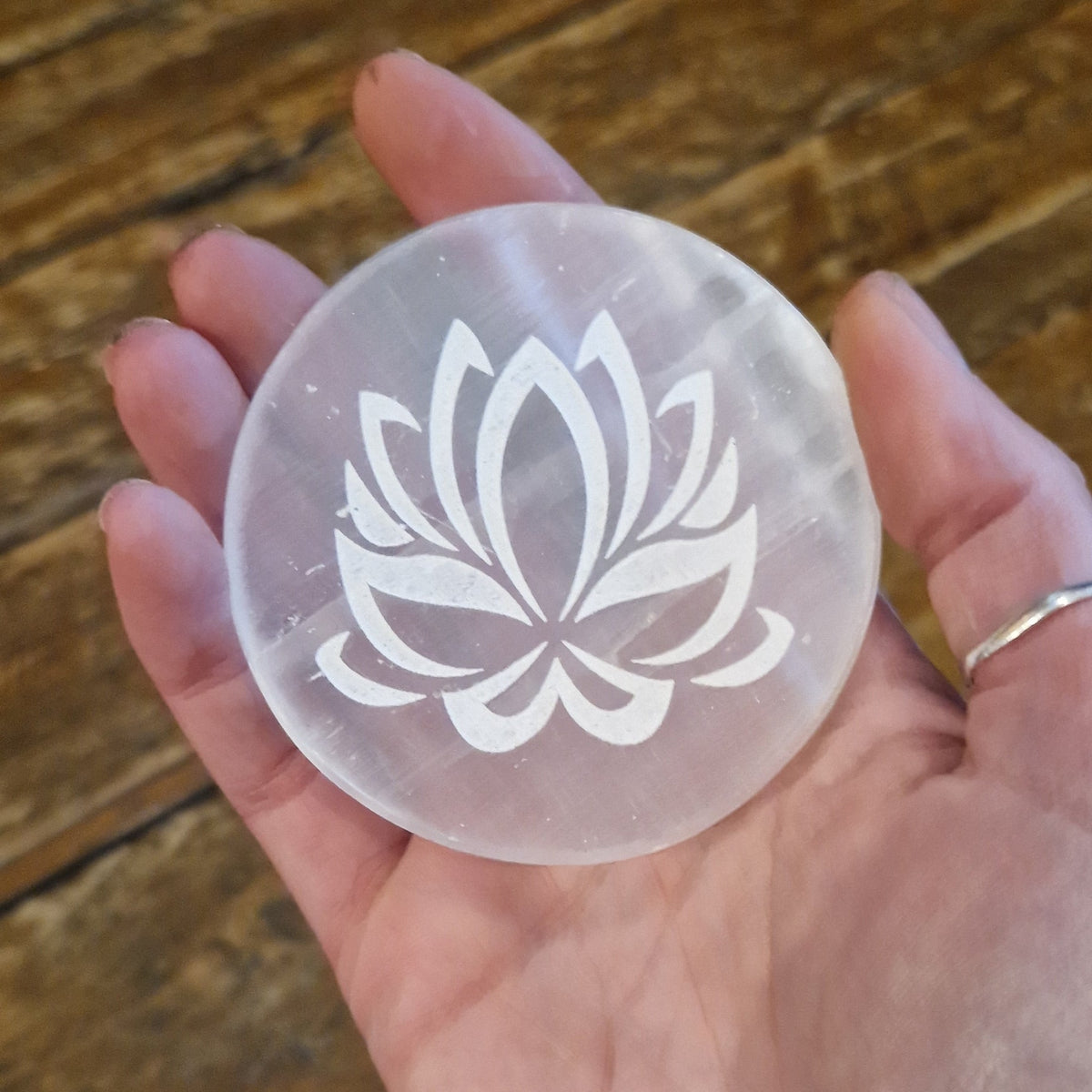 Selenite Plate - Lotus