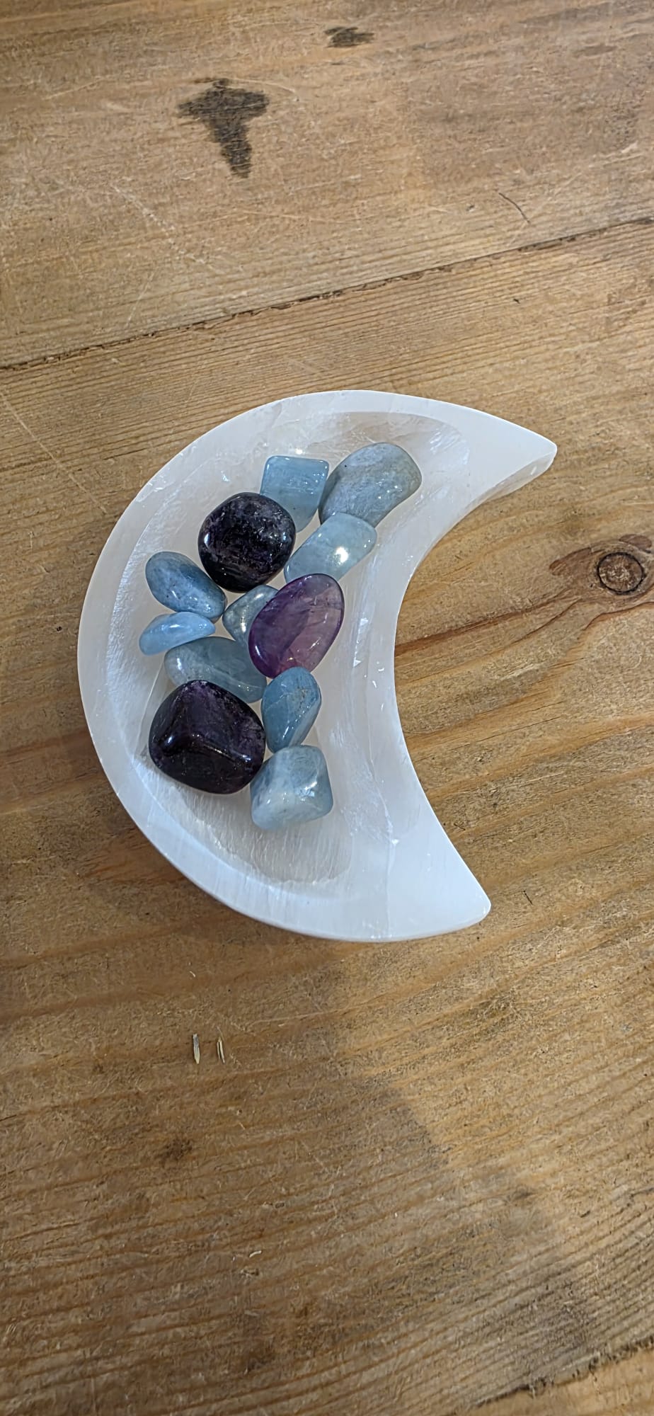 Selenite Moon Bowl (10cm)