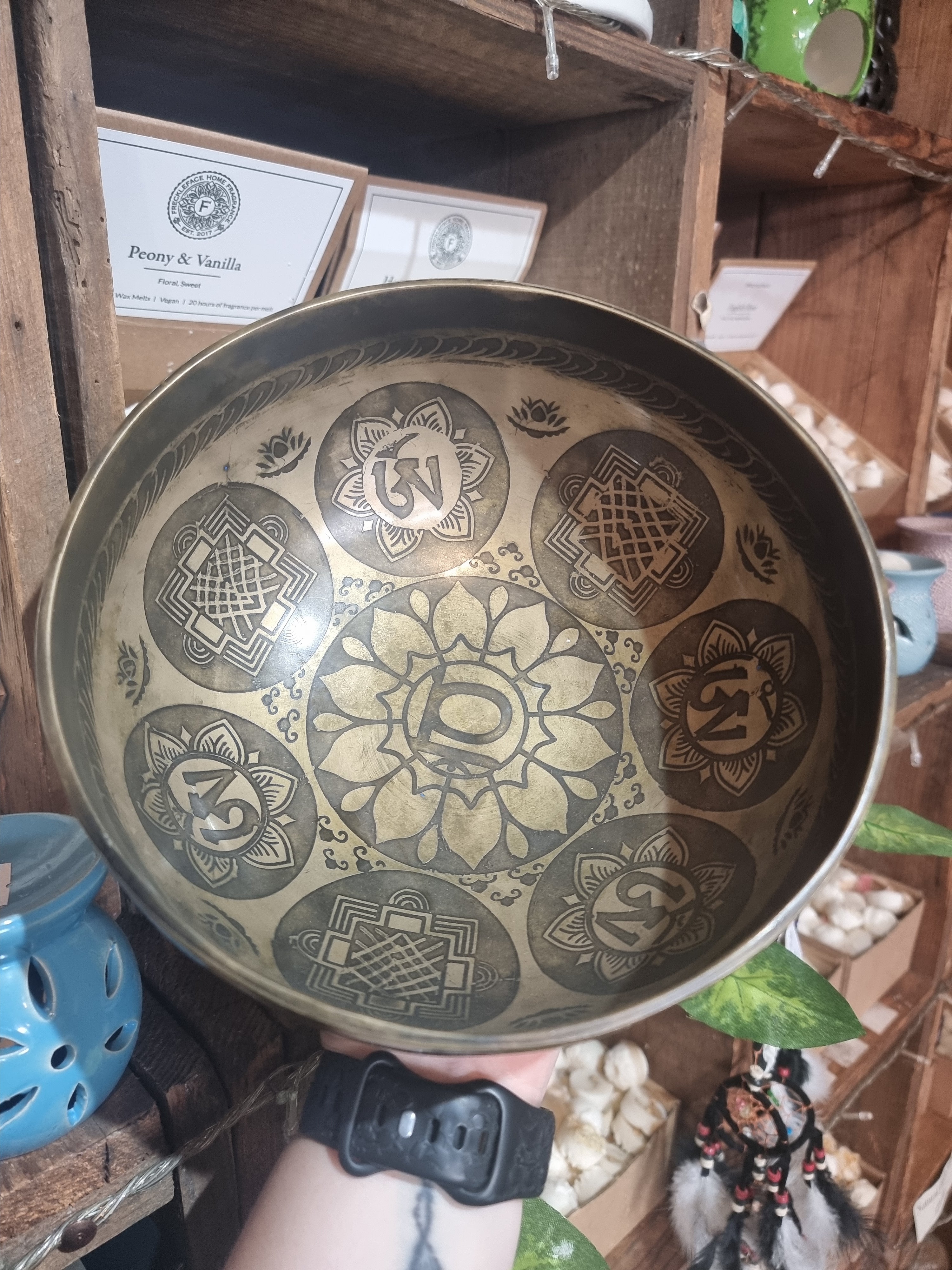 Engraved Zodiac Singing Bowl (19cm)