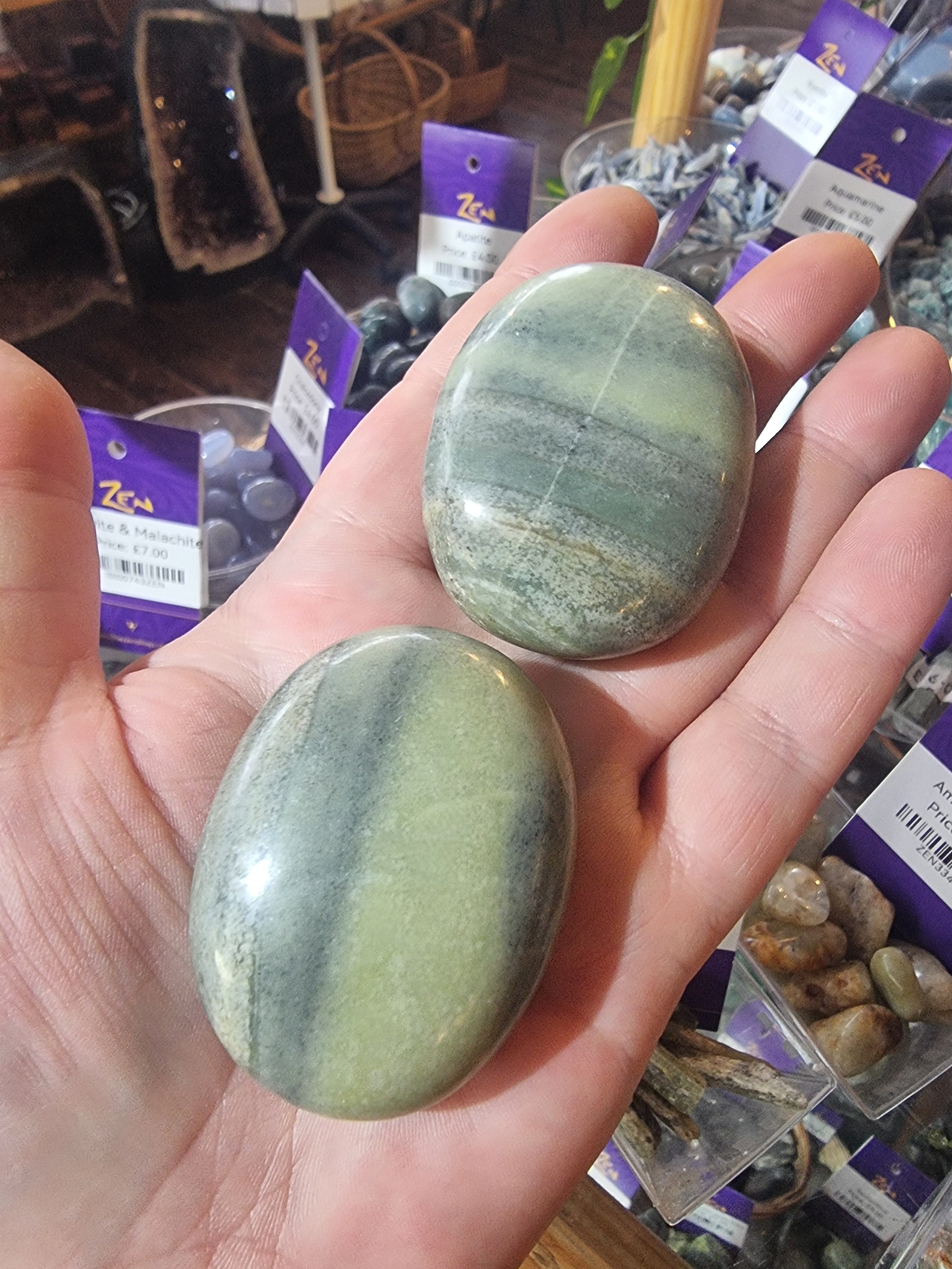 Serpentine Jade Palmstone