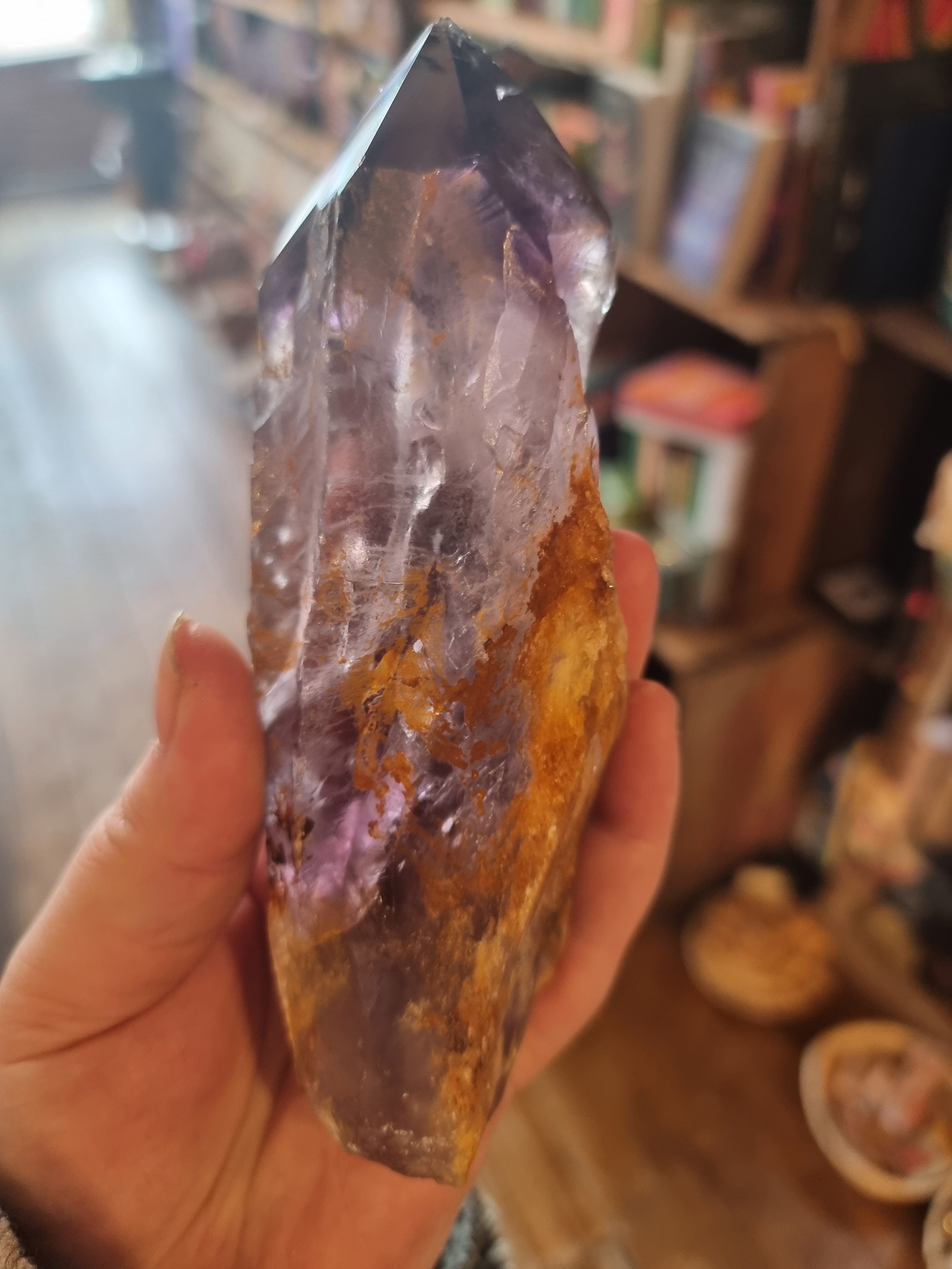 Amethyst Point (Large)